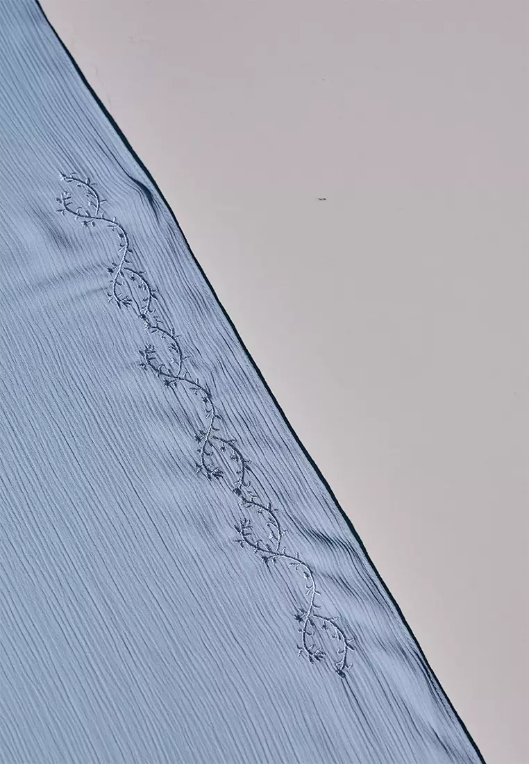 Sulam Mekar Ironless Chiffon Triangle Bawal in Pastel Blue