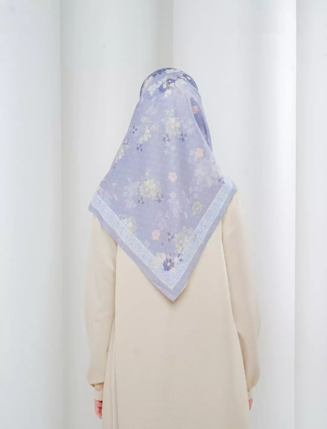 Linzy Printed Scarf Turkish Blue | Hijab Kerudung Segi Empat Motif