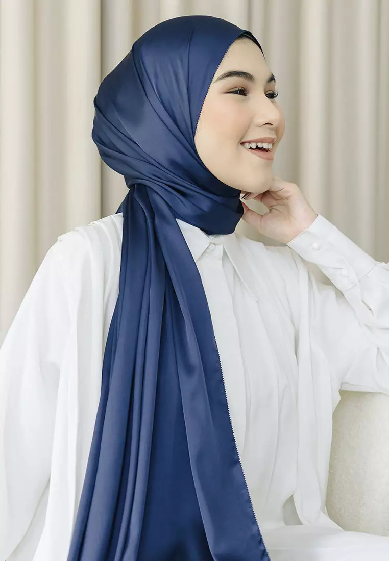 Medina Eyelash Shawl Deep Blue