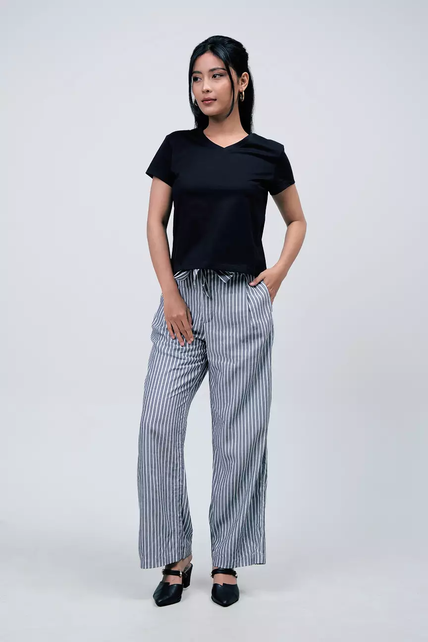 Kaos Wanita Sila Black