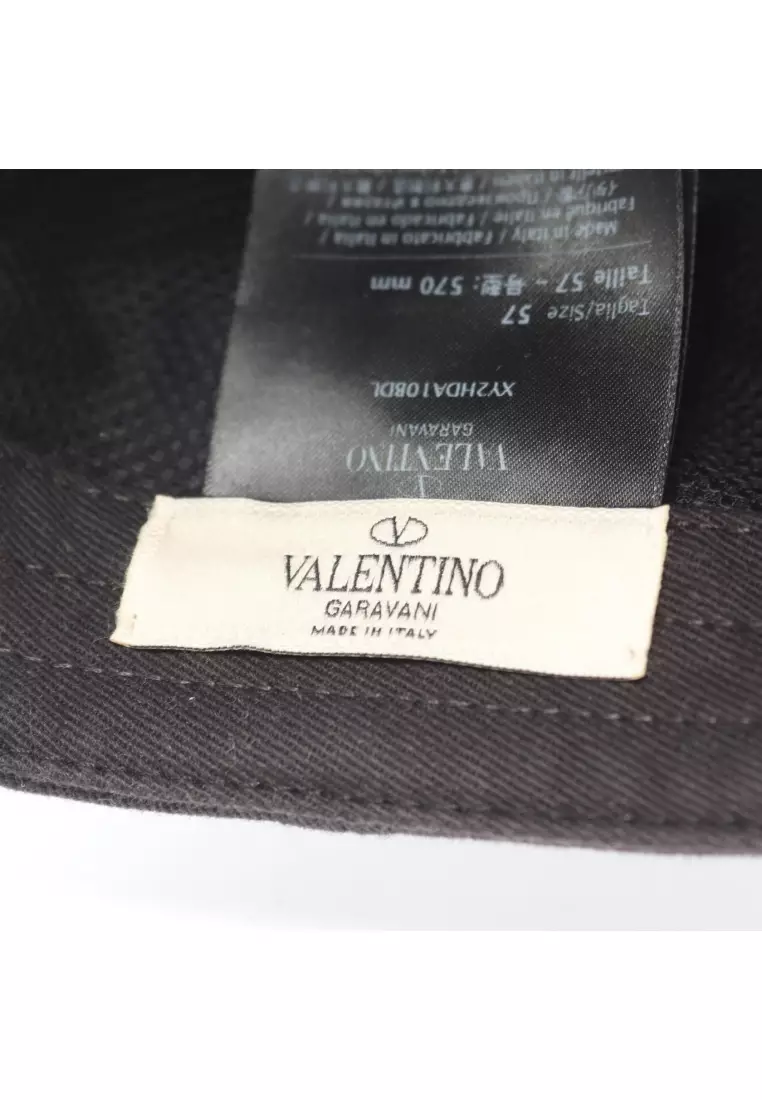 Pre-Loved Valentino V logo cap cotton black