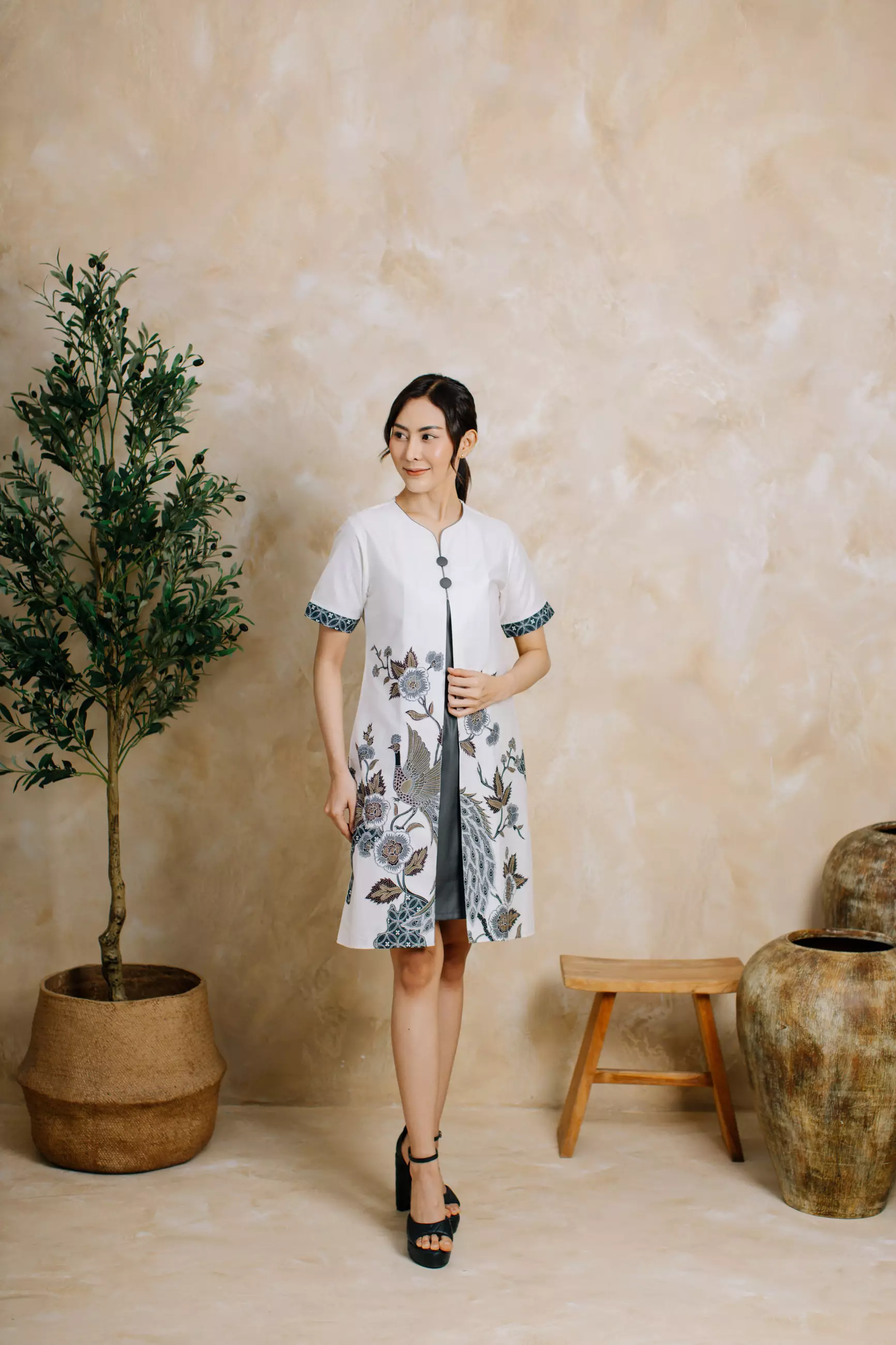 Adyatma Kamala White Dress Batik Wanita Katun Lengan Pendek