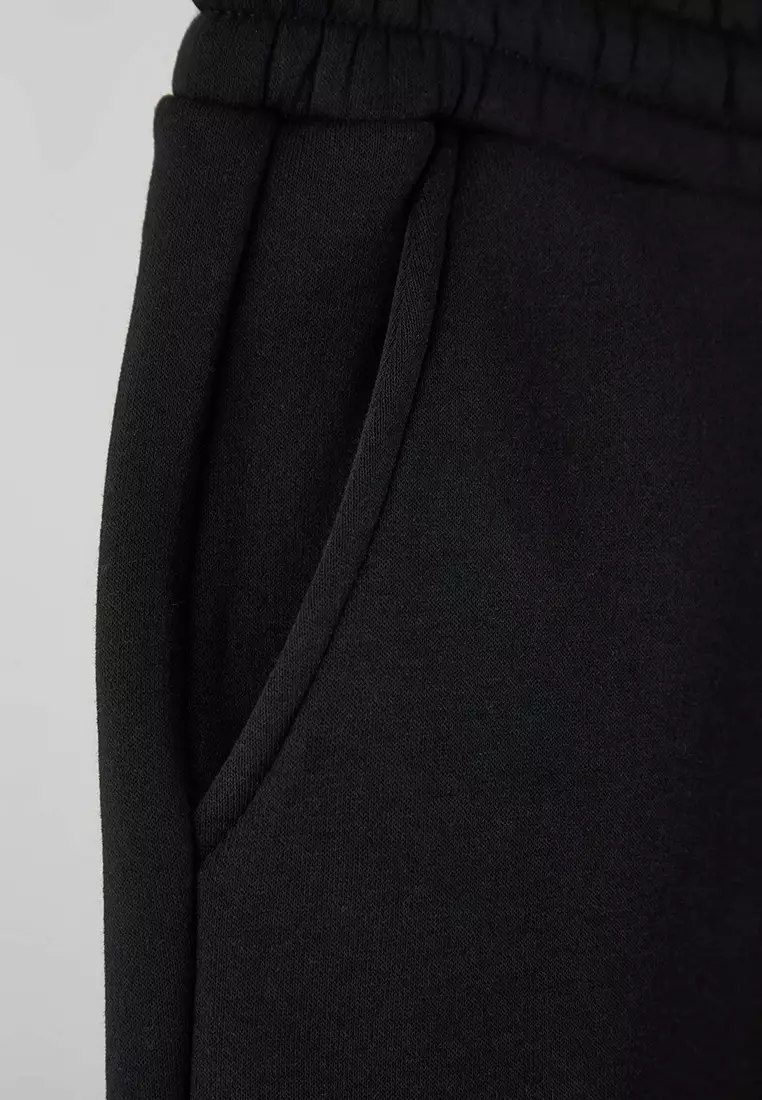 Black Regular Cut Elastic Leg Thick Inside Raised Sweatpants