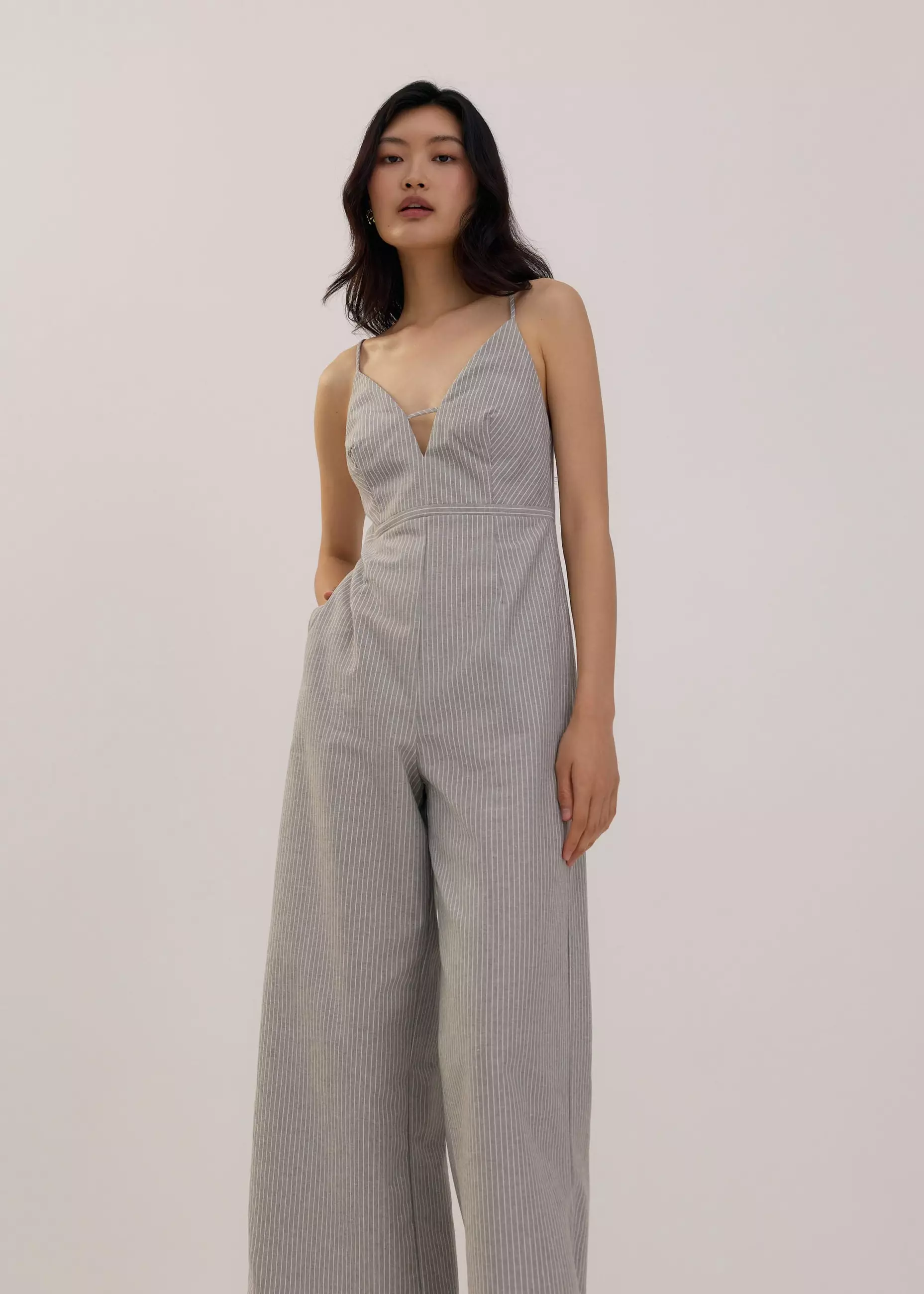 Jumpsuit Wanita - BraFree by LB Plunge Linen Jumpsuit