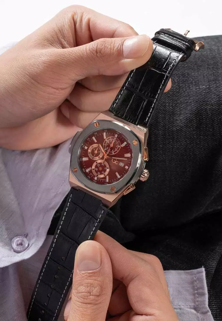 Gc Gents Coussin Shape Y99016G3MF