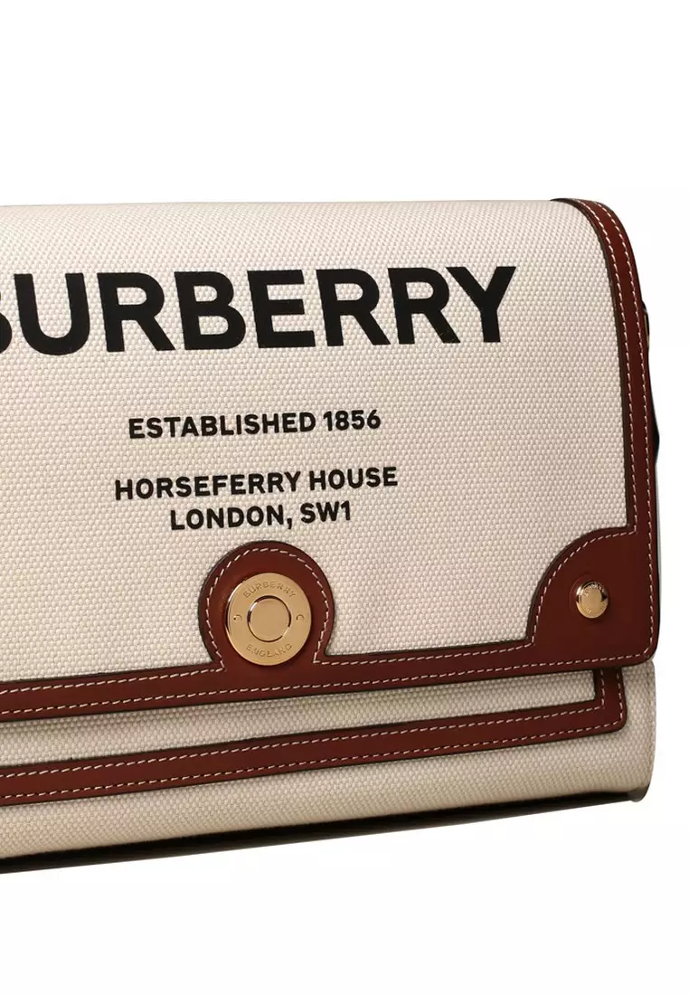 Burberry horseferry house 2 hot sale