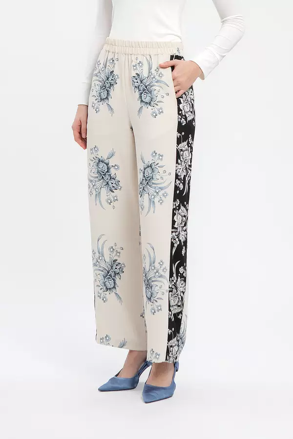 MINIMAL - Hasta - Kulot Motif Bunga - Black Warna Beige