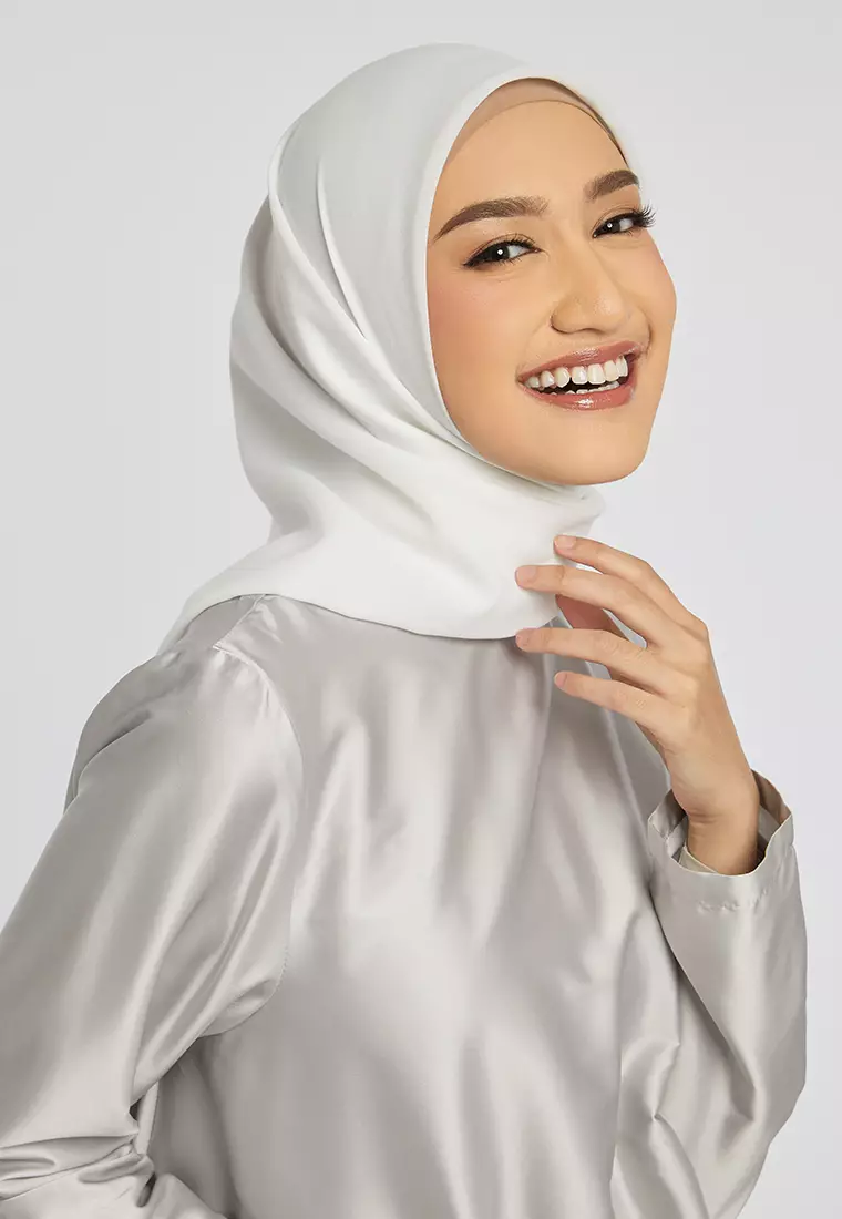 Kami Delicate Paris Scarf Plain White