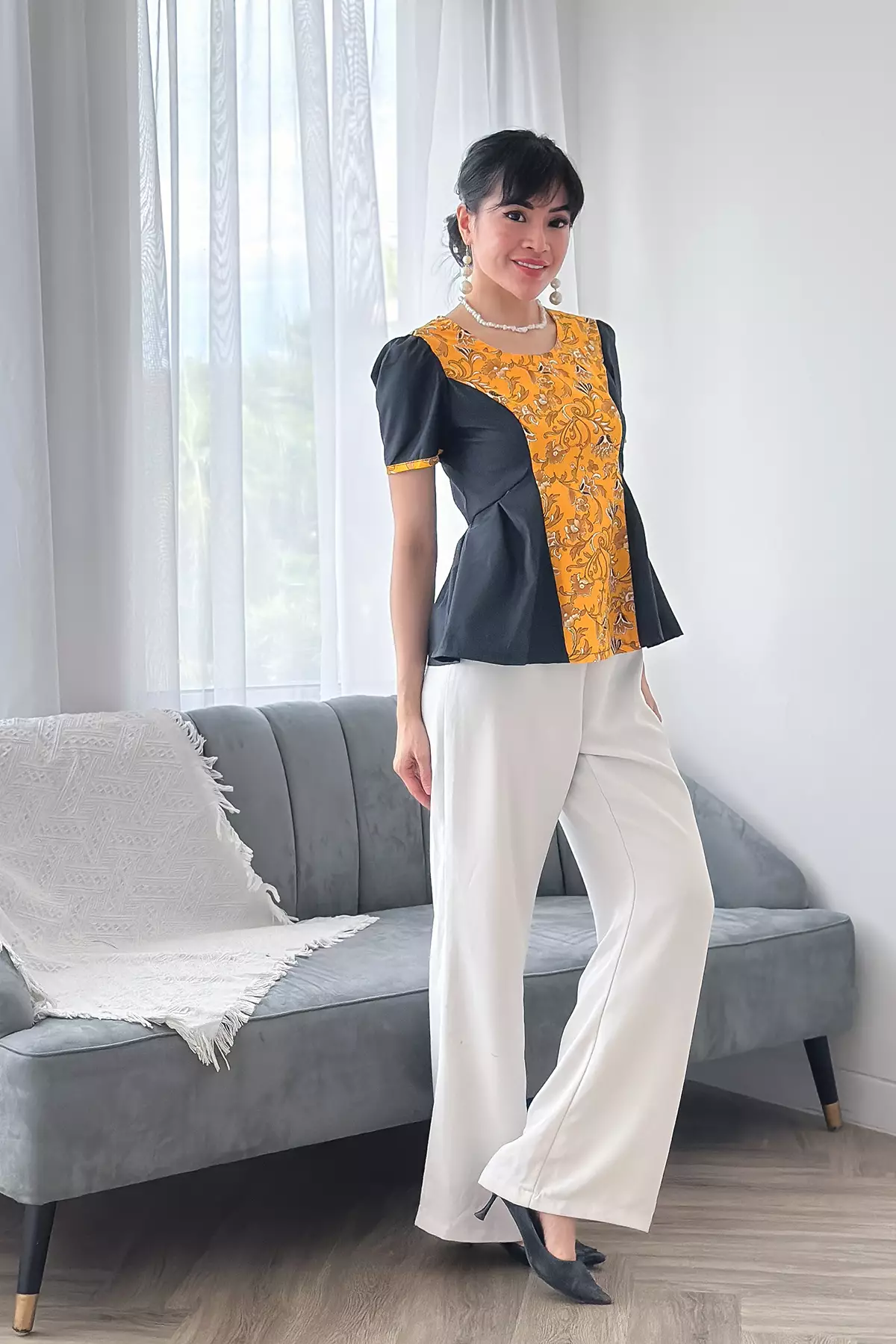 Nastiti Rambatan Kuning Top