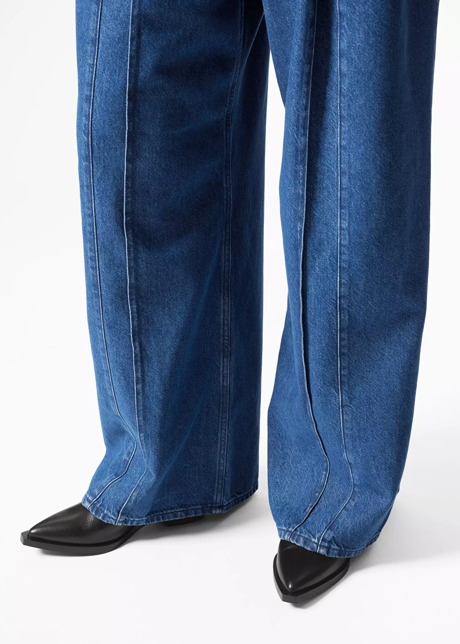 Belted Pleat-Detail Jeans