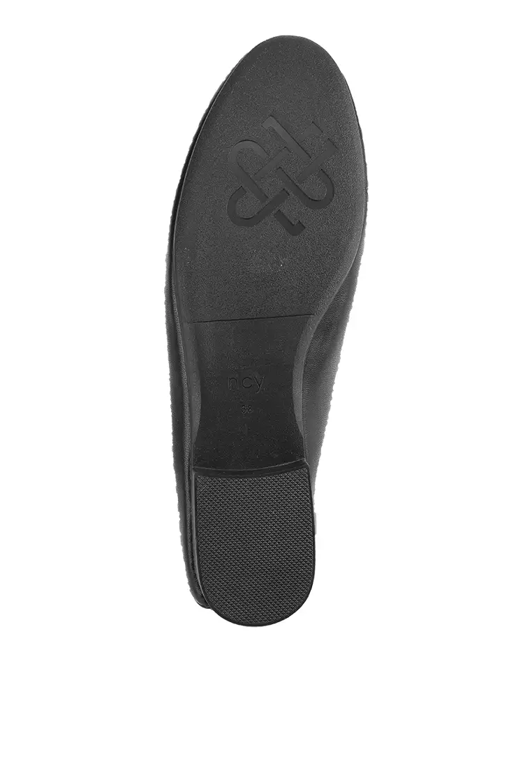 Celeste J2425-1 Loafers Black