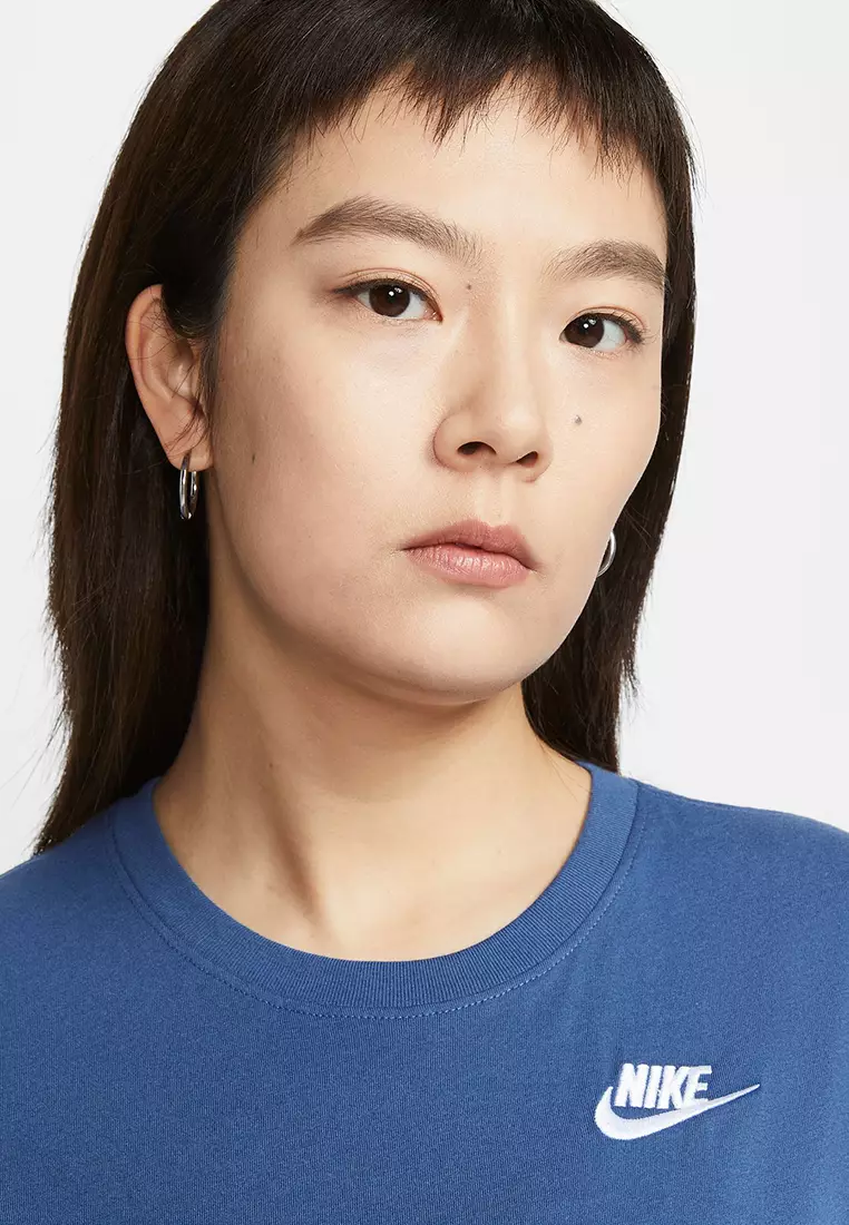 Sportswear Club Essentials Women's T-Shirt