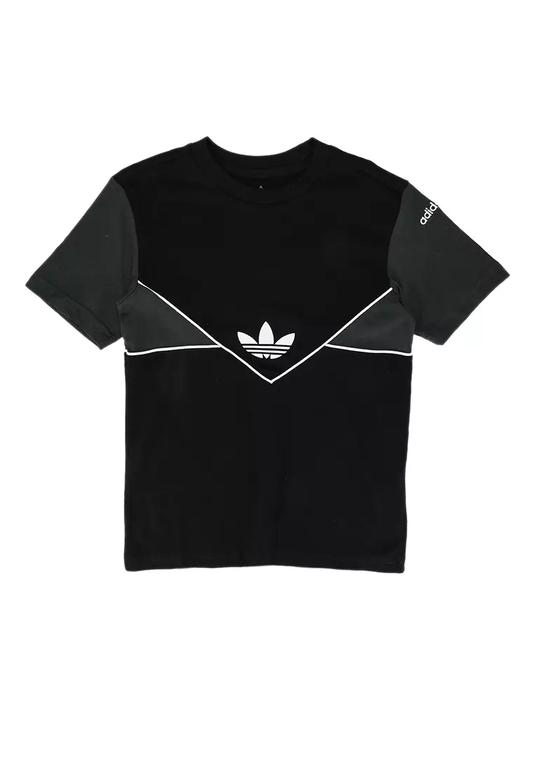 Tee x adidas store adicolor