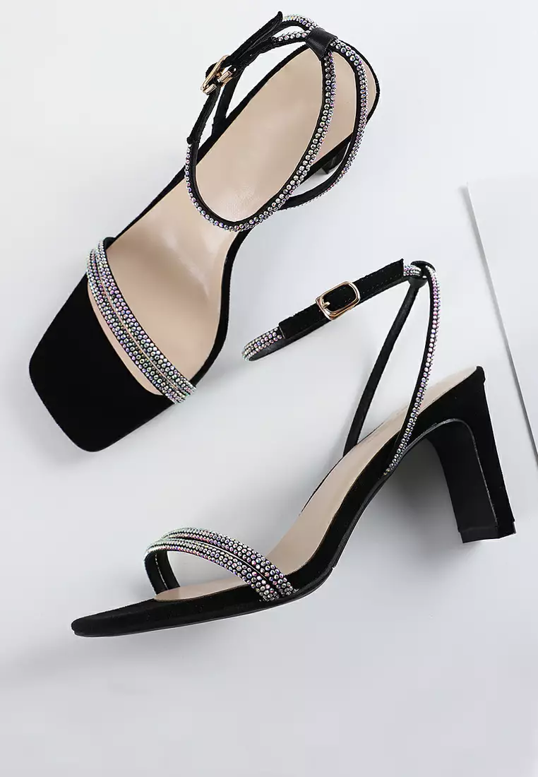 Thick heeled heels cheap
