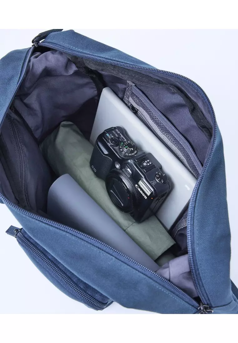 City Util Shoulder Bag - Navy