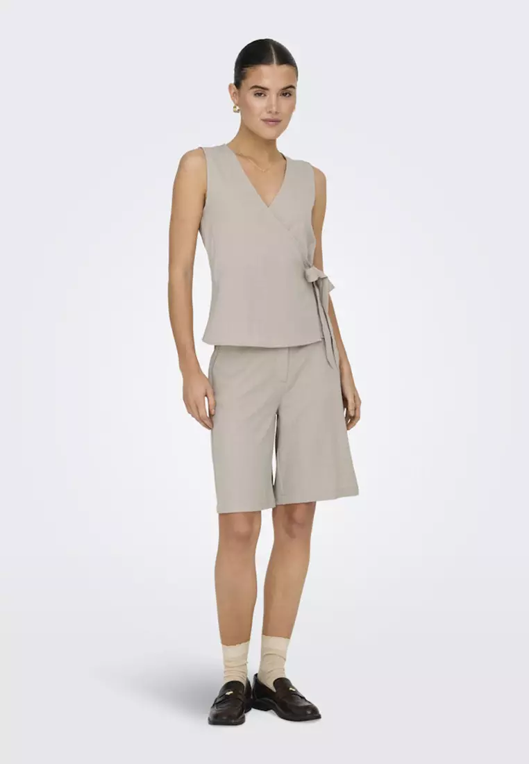 Nina Short Sleeves Wrap Top