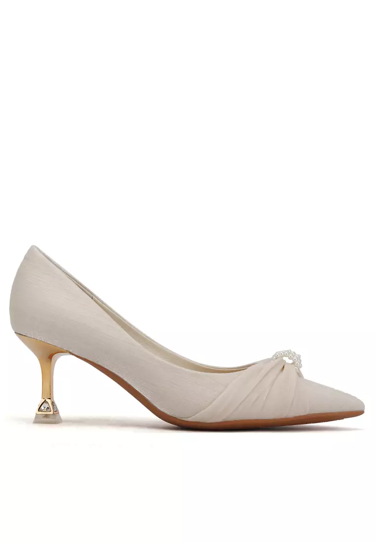 Discount on Twenty Eight Shoes  shoes - SKU: 6.5CM Pearl Buckle Pointy High Heel Shoes XJ998-12