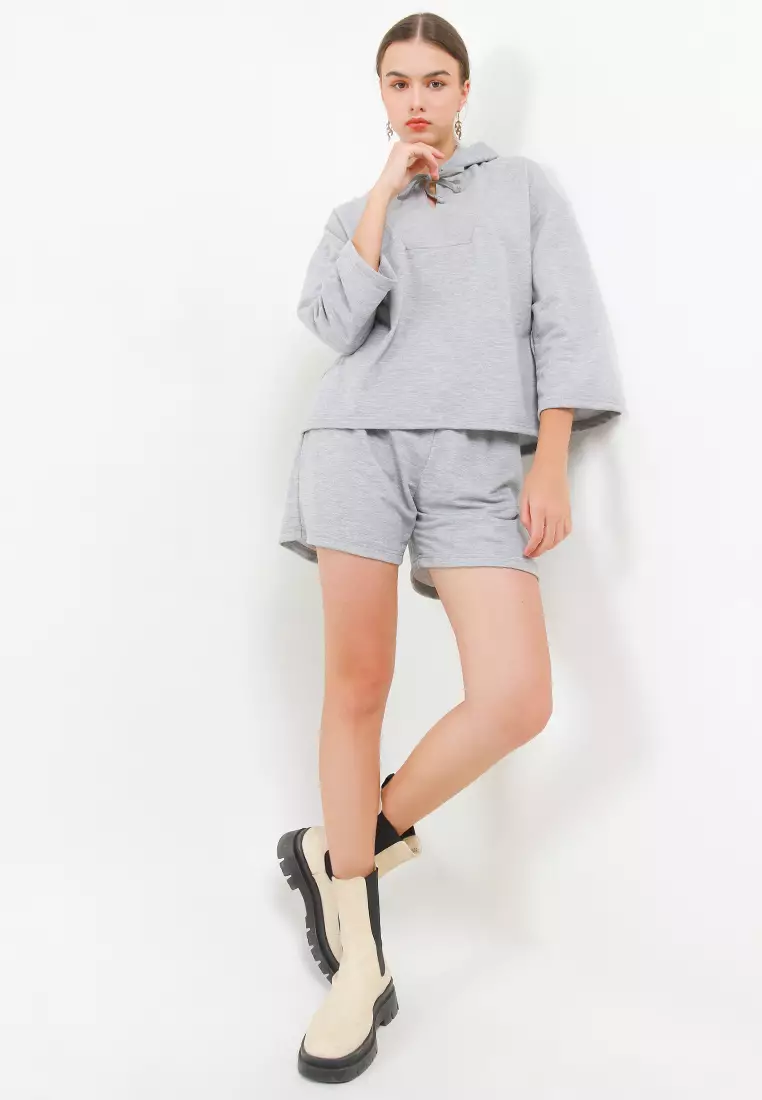 Sweater Hoodie Lengan Panjang Short Pants Set