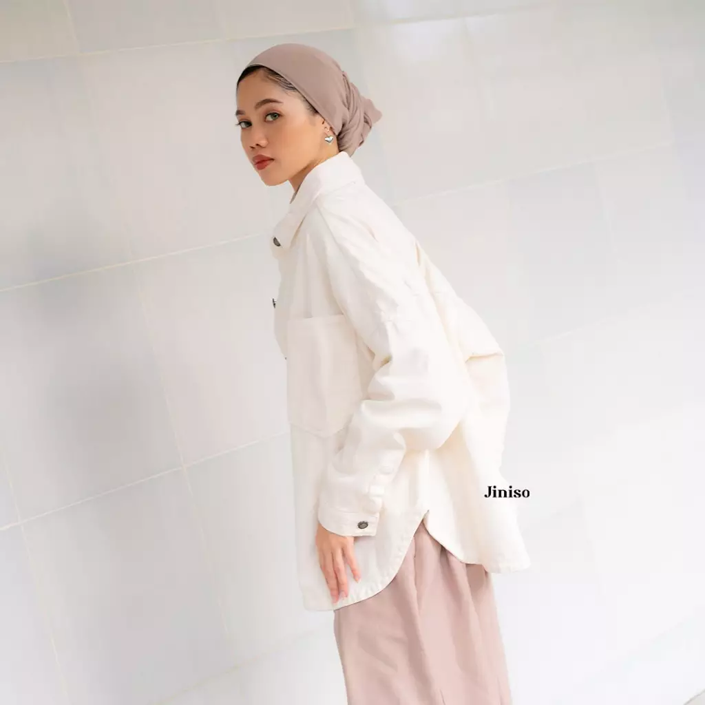 Jinsiy liboslarda seksual taqdimotchilar