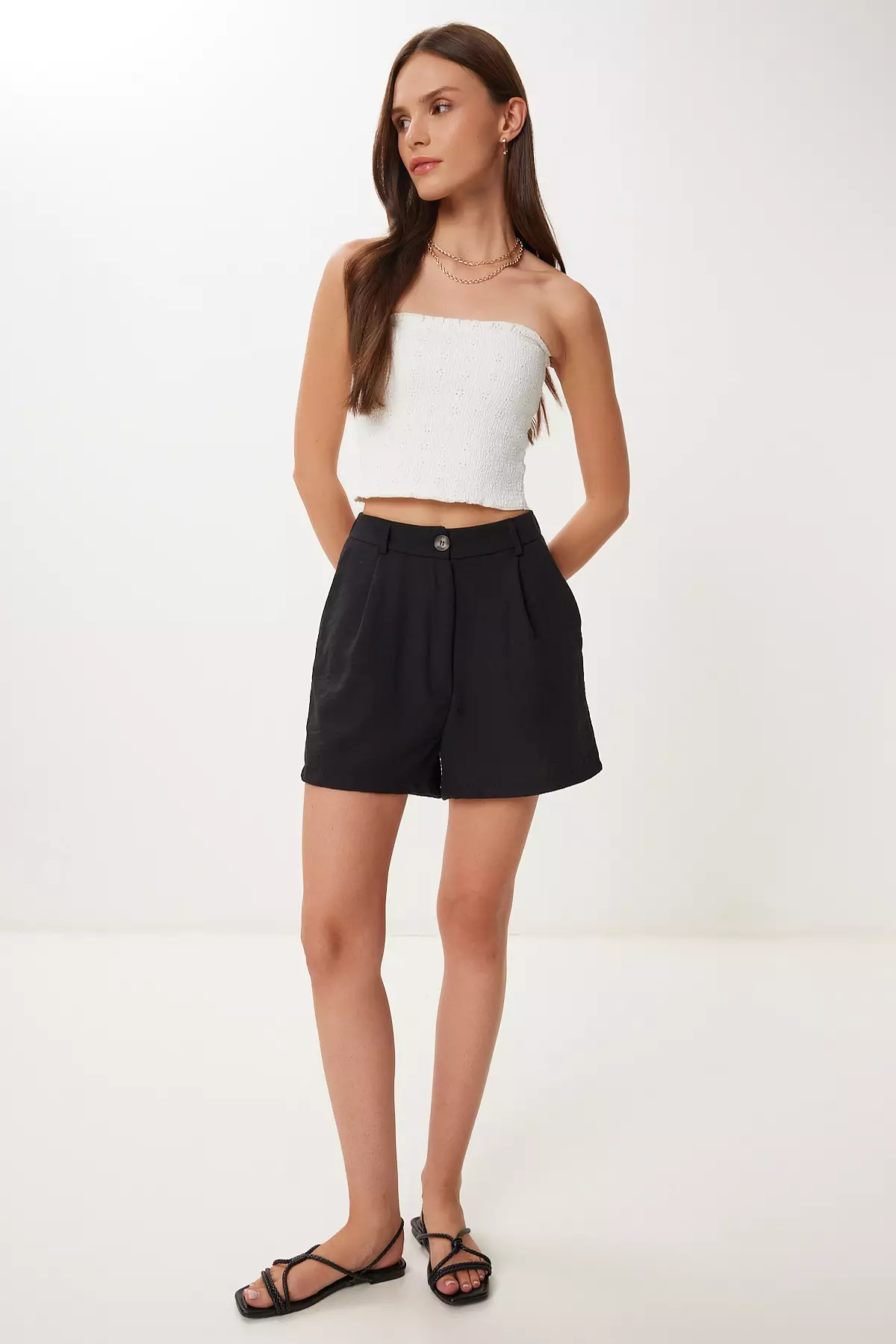 Women's Black Pocket Mini Linen Shorts Ub00406