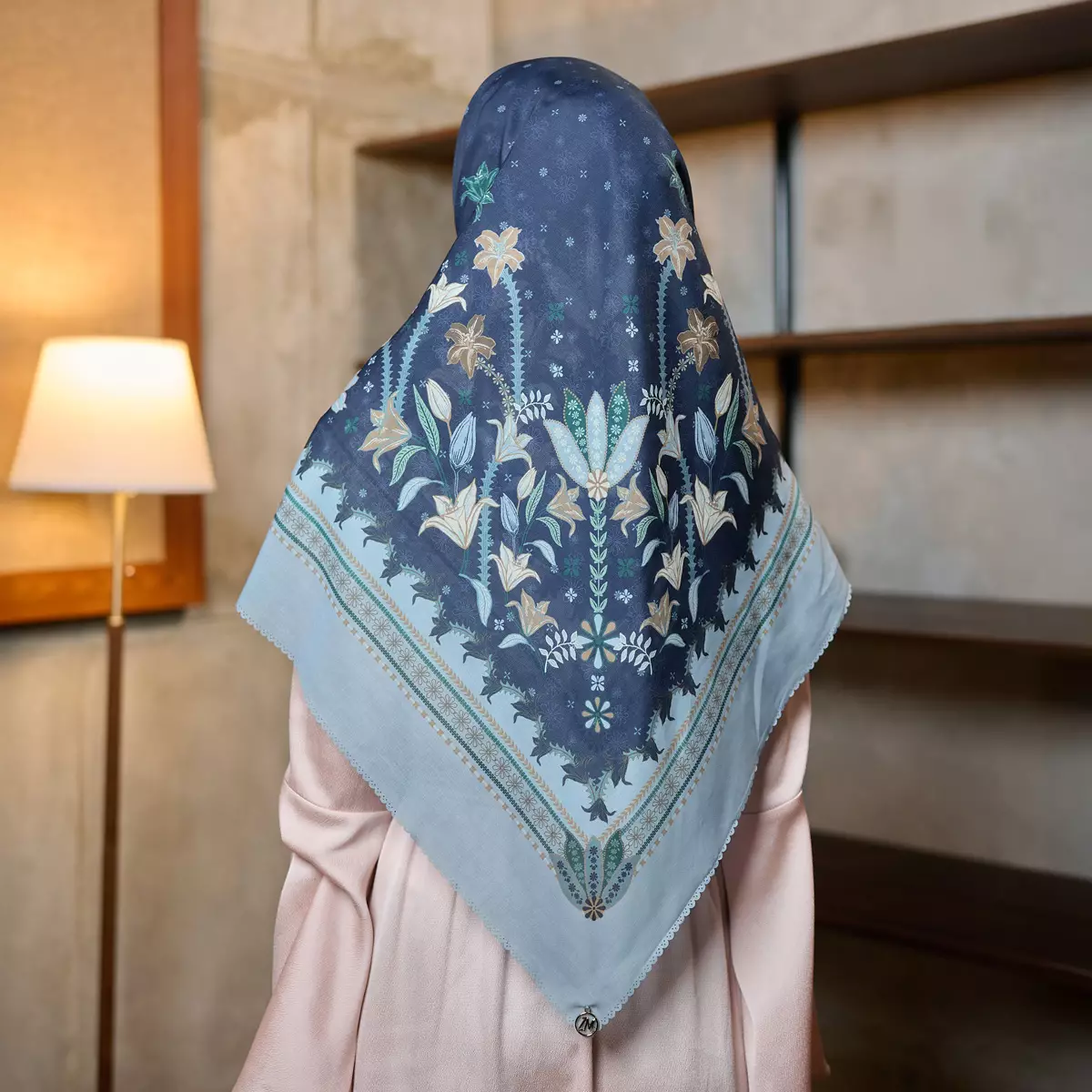 [INCLUDE PREMIUM HARD BOX] ZM Zaskia Mecca - Scarf Syari Primadona Series Lilya Raya Night 125 | Hijab Premium Square Motif Kerudung Segi Empat