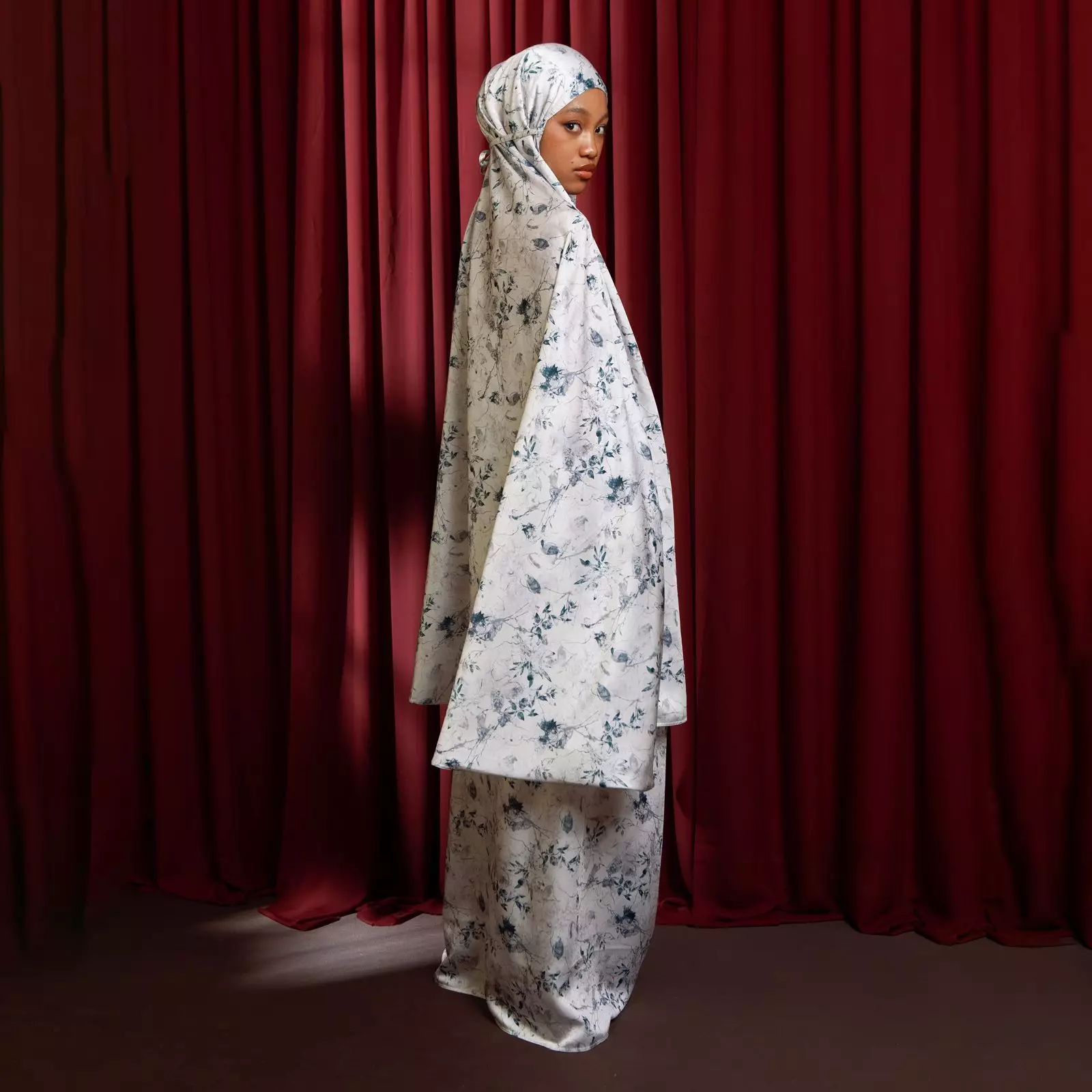 Azma Prayer Set Emerald Grey