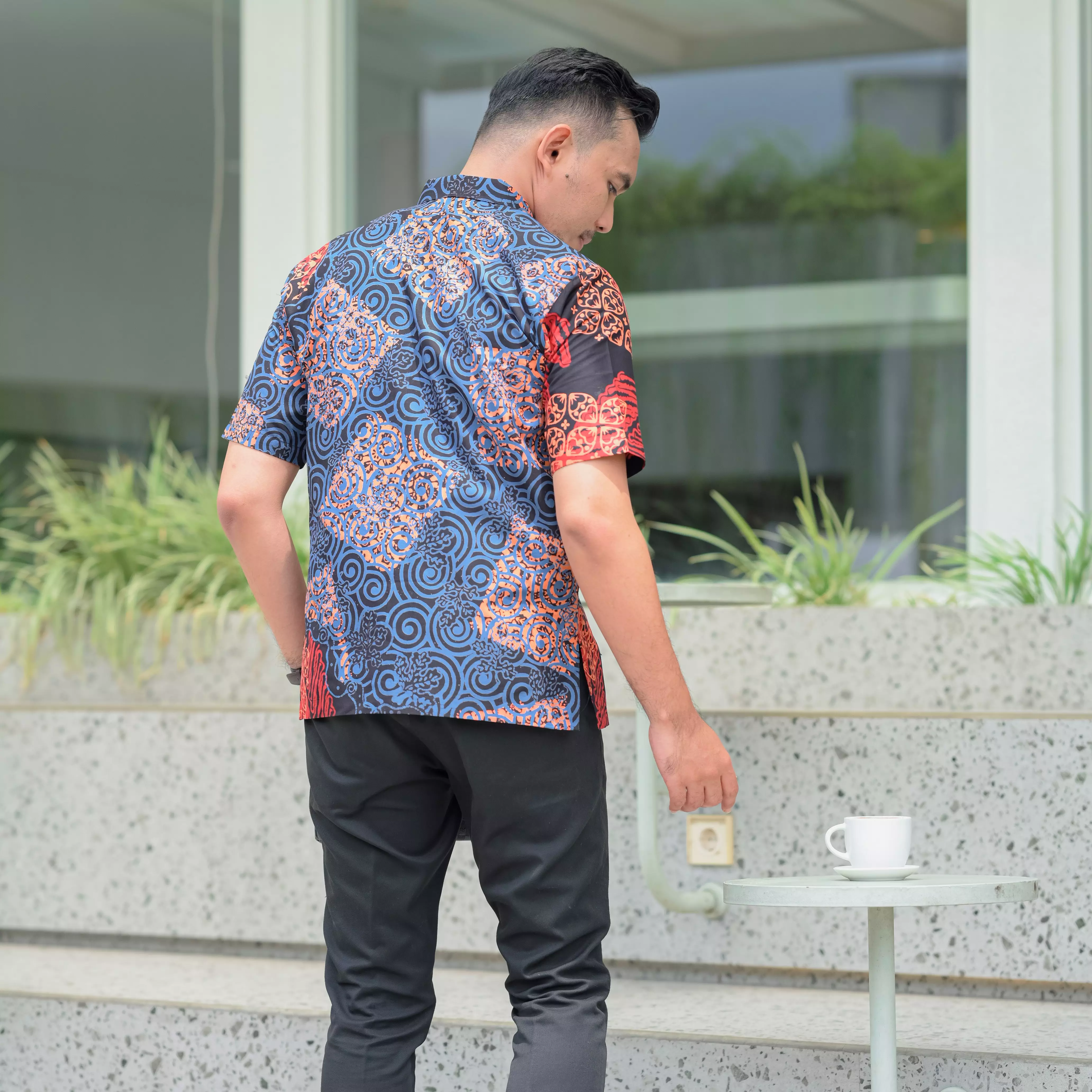 Hem Batik Azzam Lengan Pendek Batik Tulis Slimfit