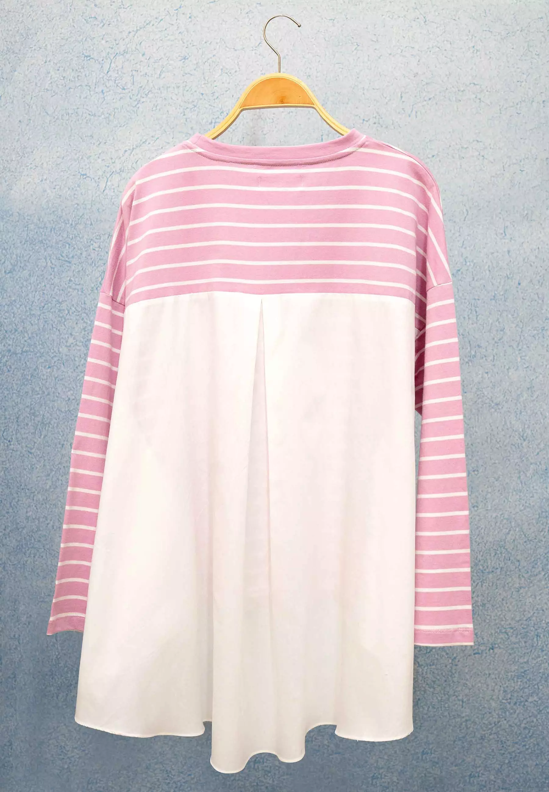 HijabChic Athaya Dusty Pink and White Top - Atasan Kaos Stripe Simple Daily Katun Lembut Oversize