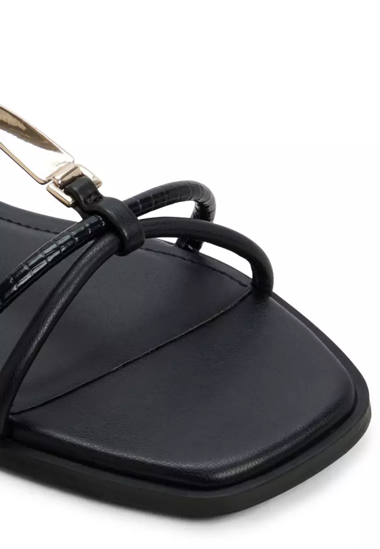 Ebaeryn Sandals