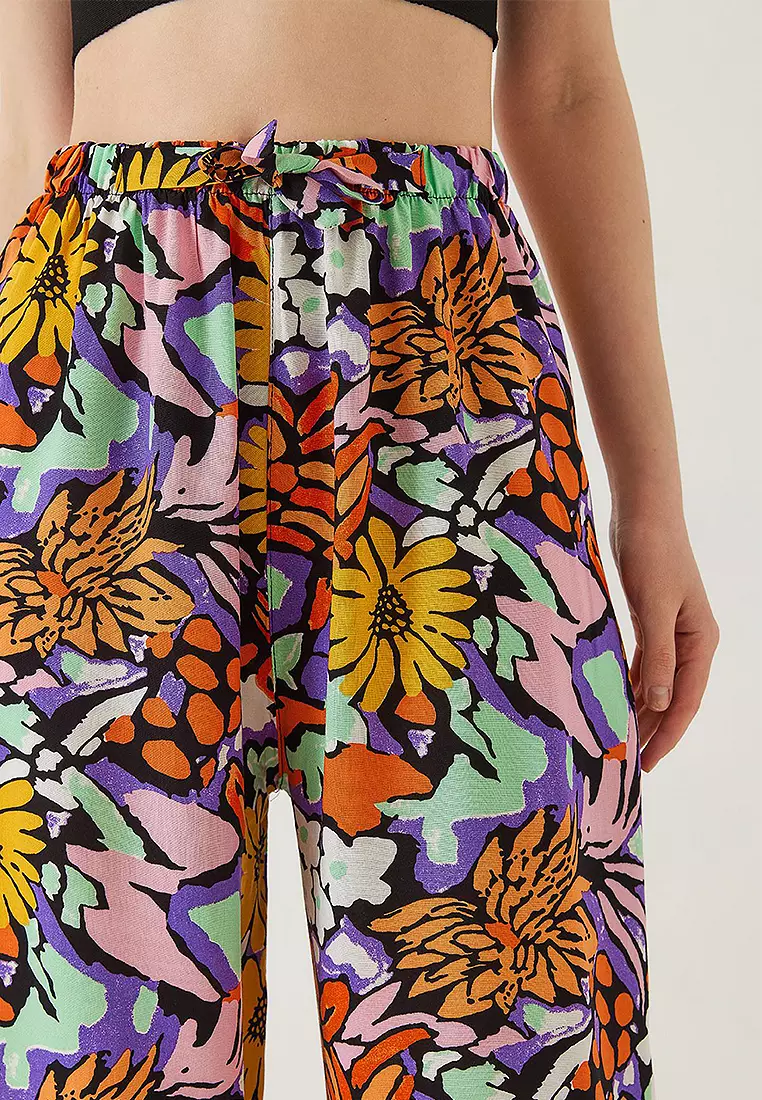 Waist Tied Patterned Trousers