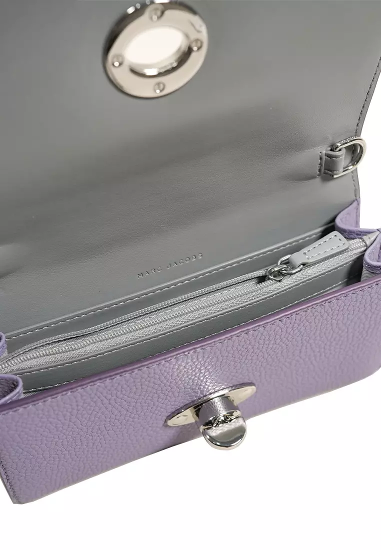 The Turn Lock Wallet on Chain Daybreak