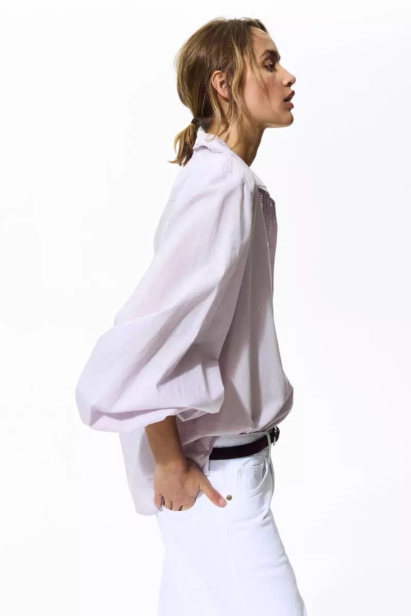 Lace-trimmed cotton shirt