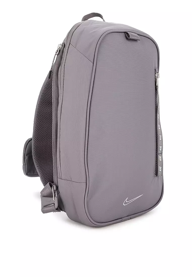 Nike Sportswear Commute