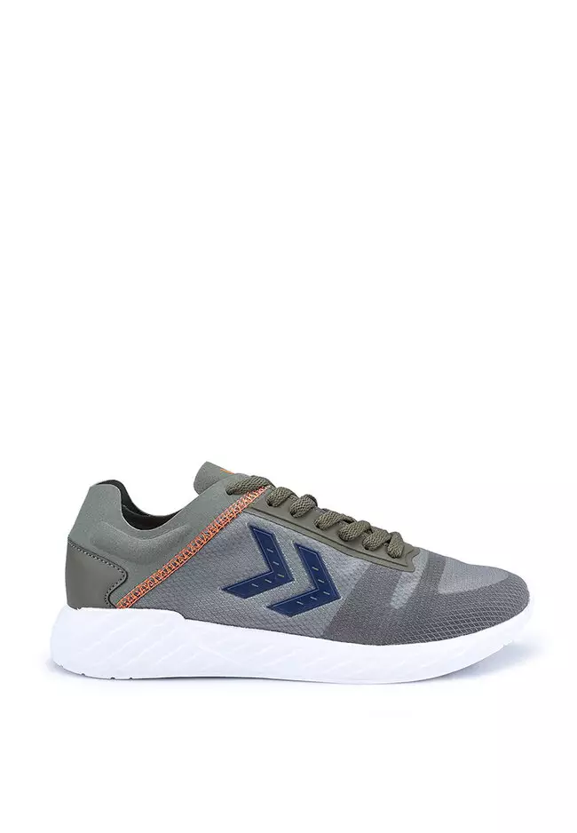 White clearance lightweight trainers