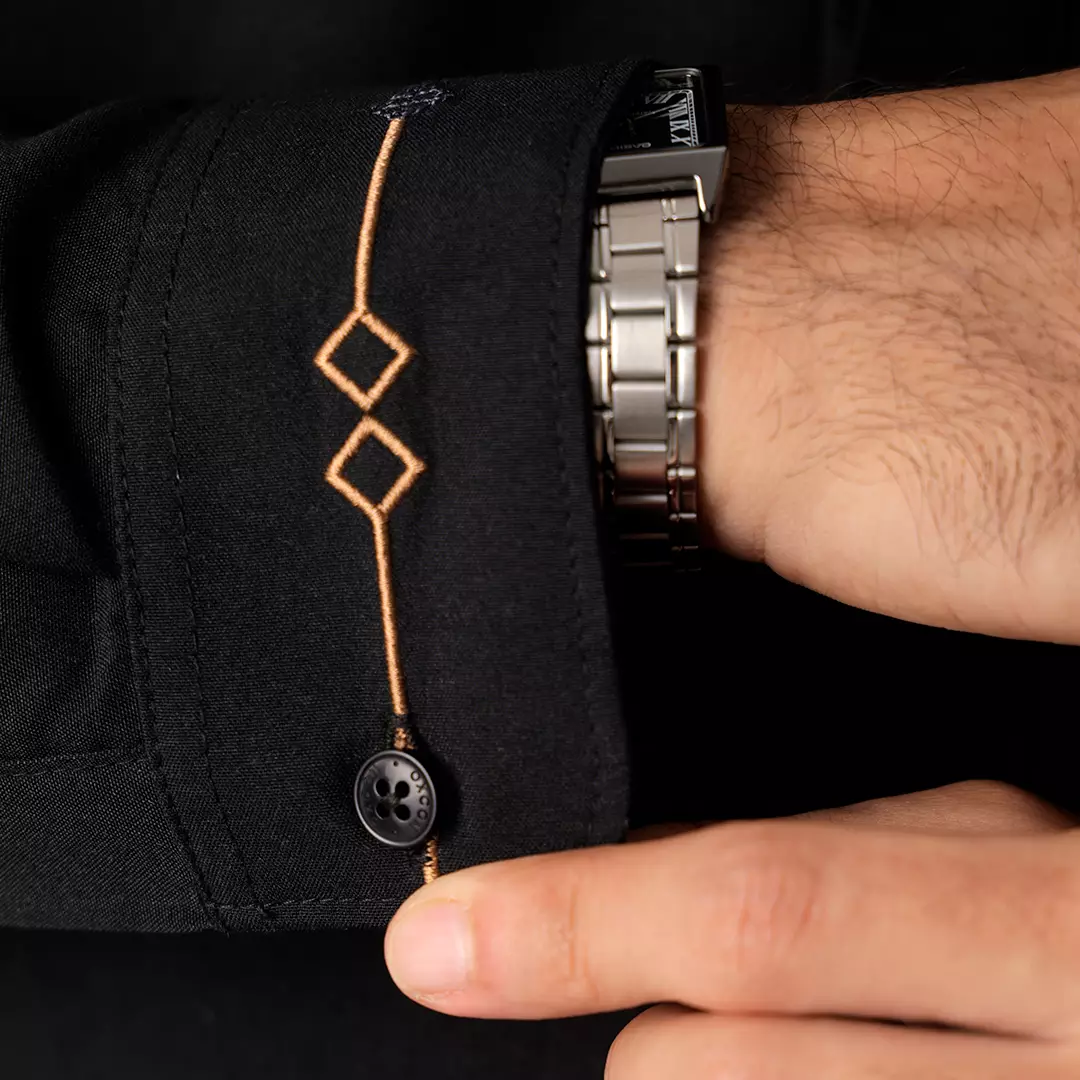 Kemeja Tangan Panjang Koko Collarless Nizam Bordir Ethnic Black-Gold