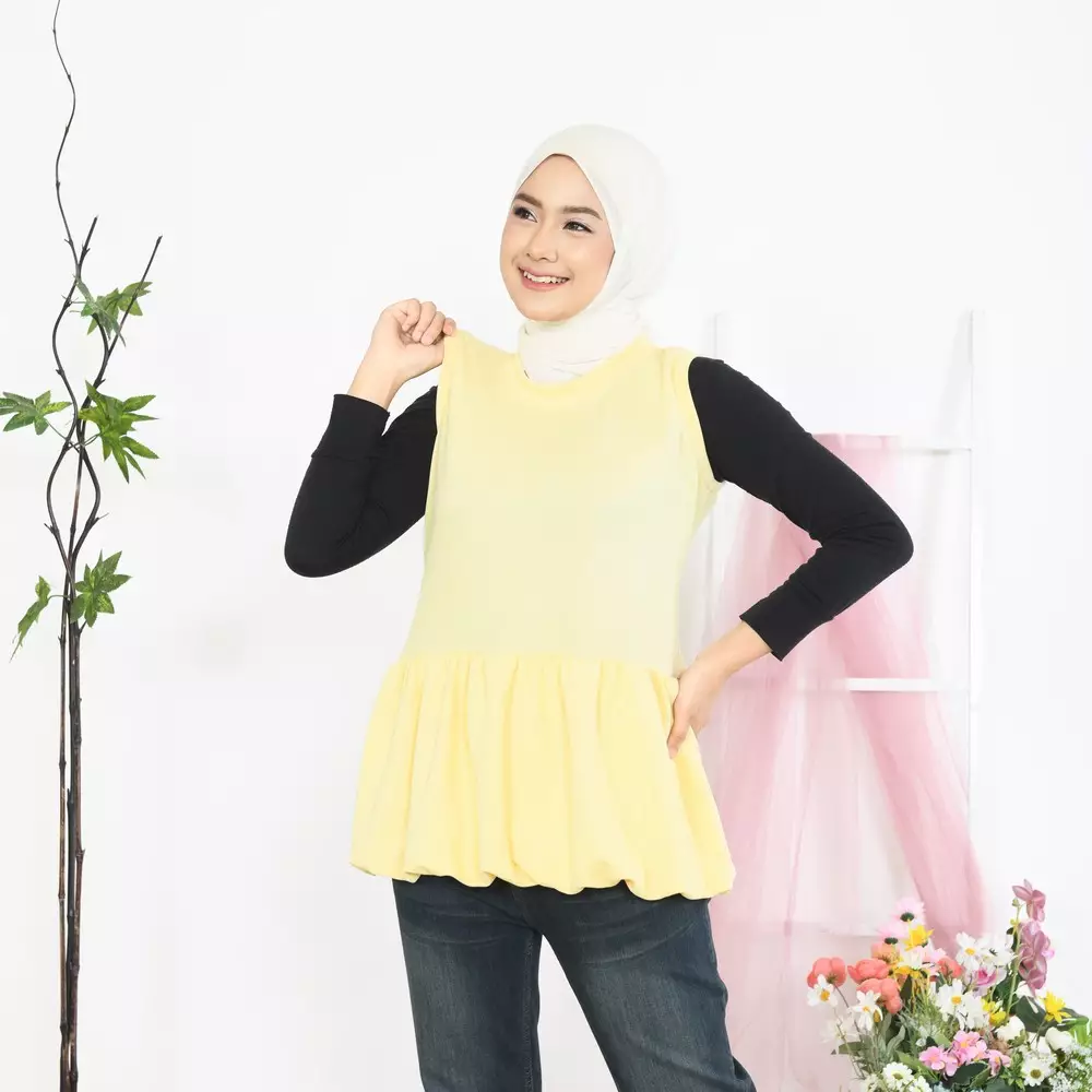 Fhia Balloon Top - Kutung Soft Yellow M19681 R28S5