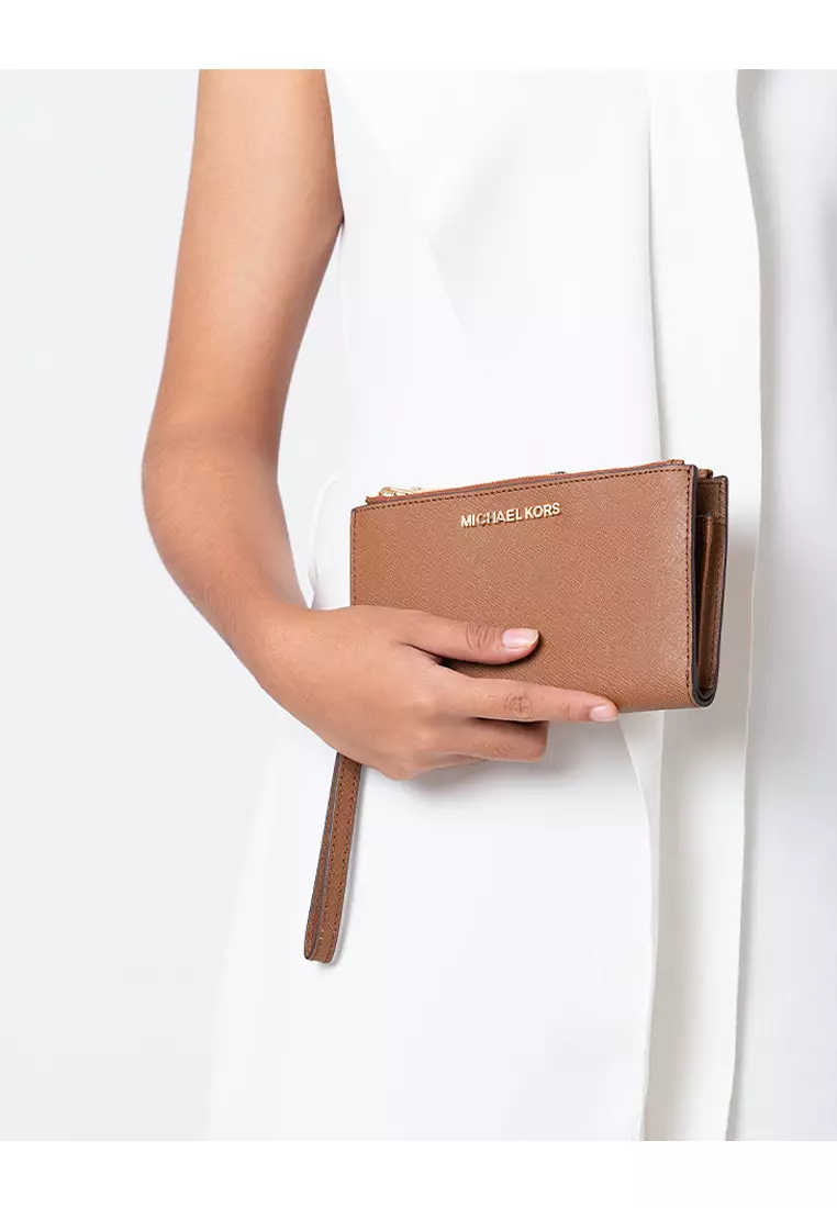 Jet Set Travel Large Signature Double Zip Wristlet - Brown