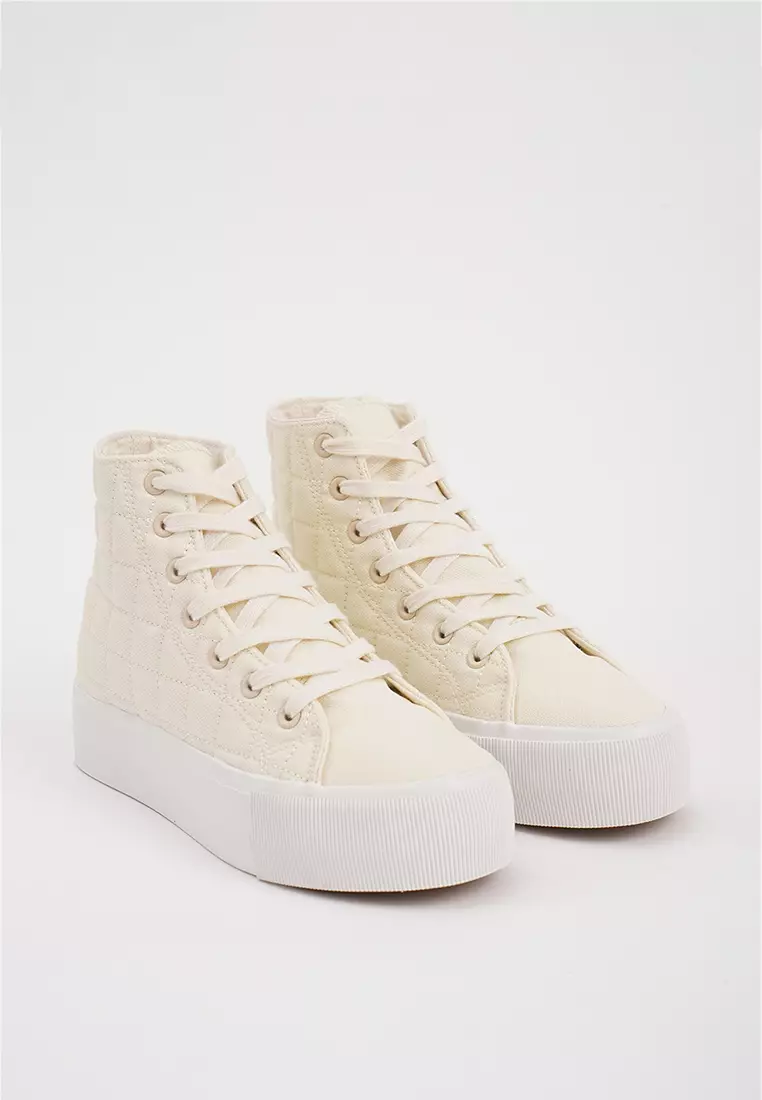 White shoes penshoppe outlet