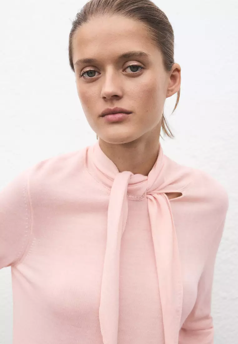 Turtleneck Sweater With Knot