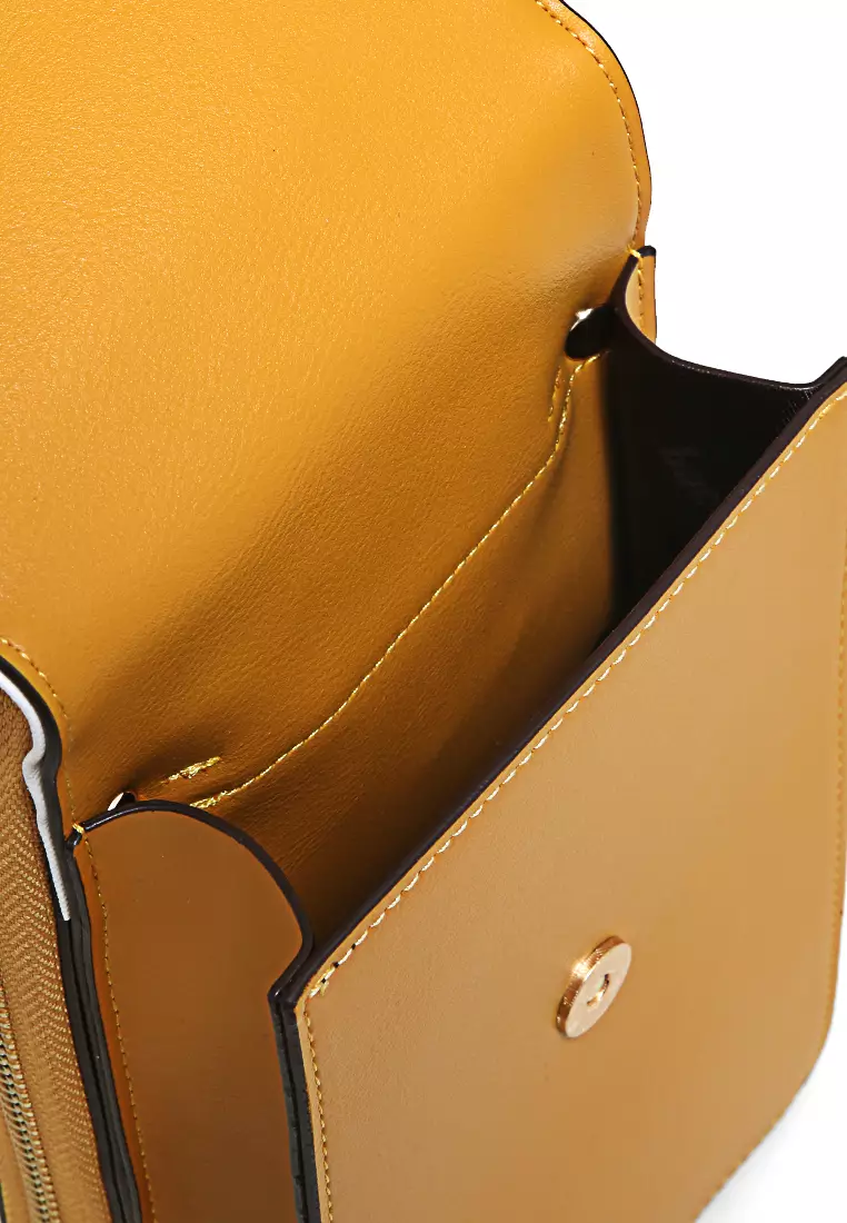 Sling Bag Tas Selempang Wanita Flower Motive Many Pocket Material Leather ORIGINAL