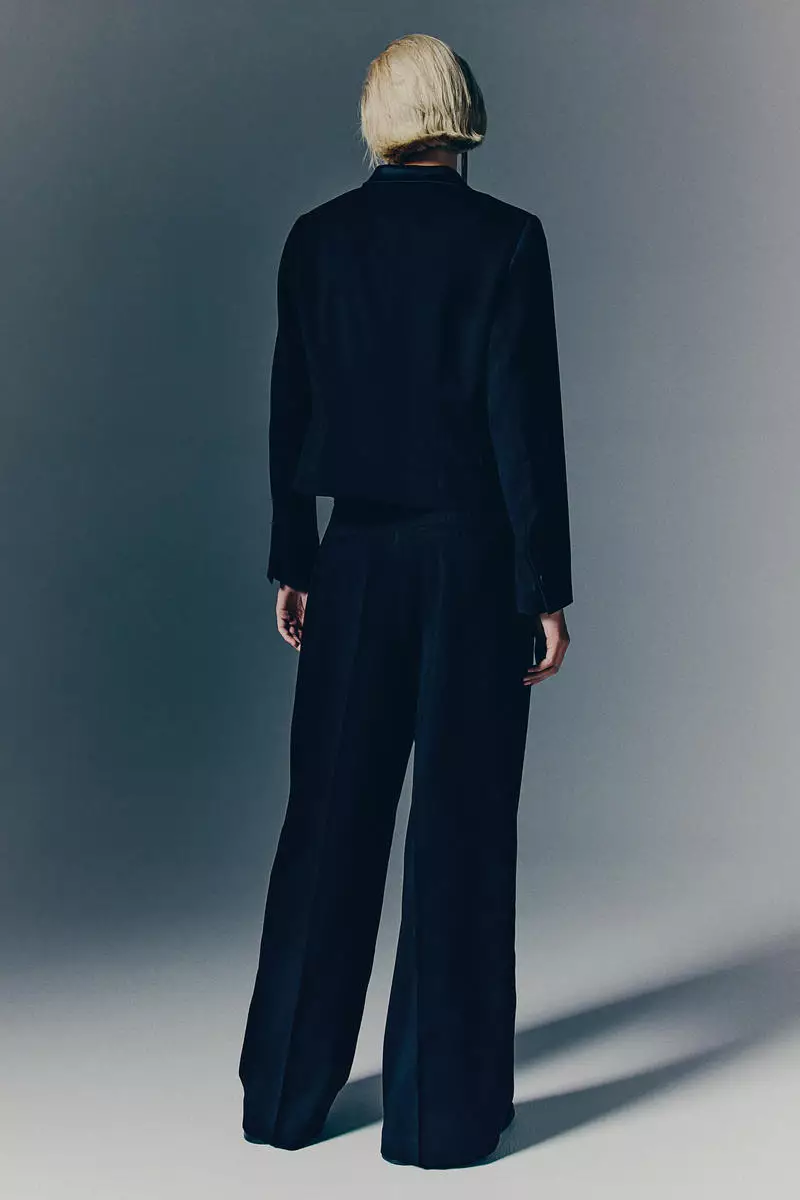 Straight tailored trousers