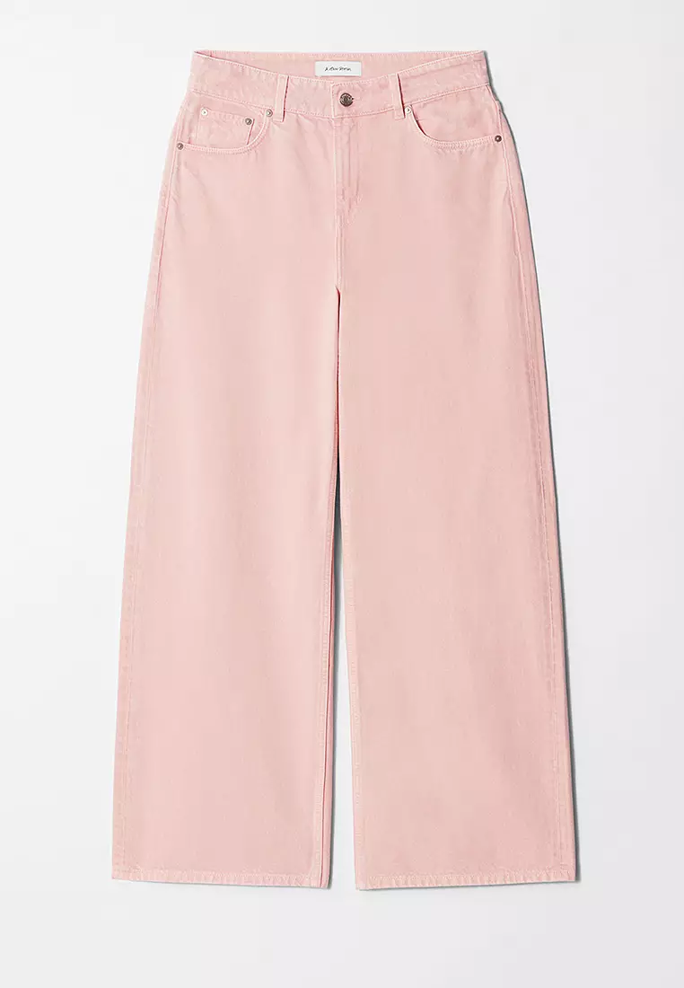 Relaxed Wide-Leg Jeans