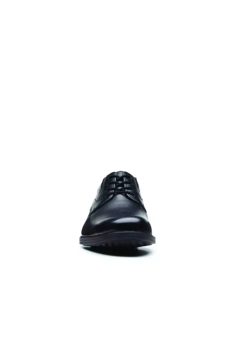 Buy CLARKS Whiddon Plain Black Leather Mens Dress Shoes - Wide Fit 2026  Online | ZALORA