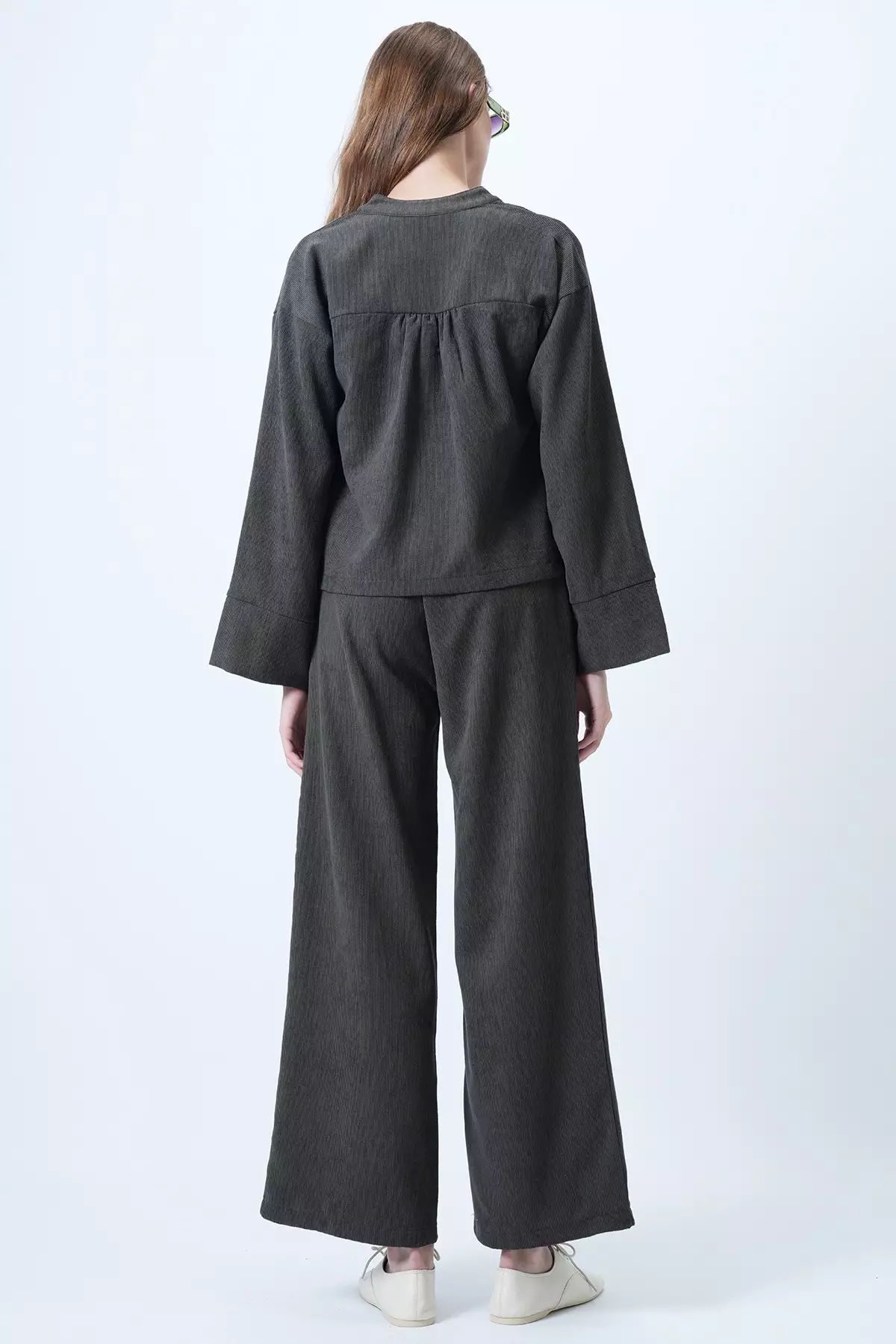 Haki Hakim Lapel Collar Gold Button Detailed Velvet Jacket And Palazzo Trousers Two-Piece Set Alc-X14633
