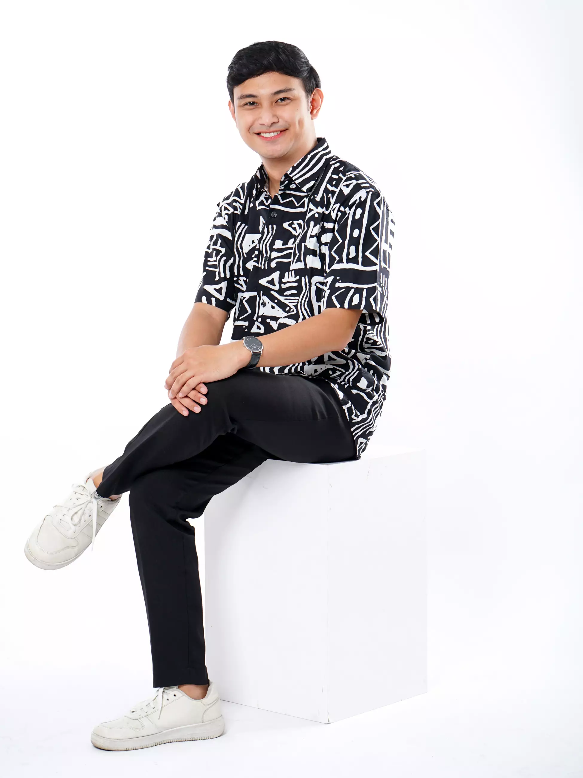 Andre Michel Kemeja Lengan Pendek Motif Abstrak Hitam Putih 16723