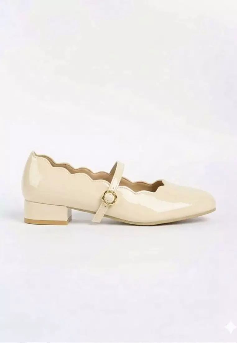 Scallop Glossy Mary Jane