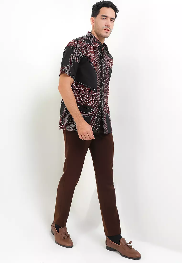 Hem Body Fit Batik Gelaran Sewu Titik