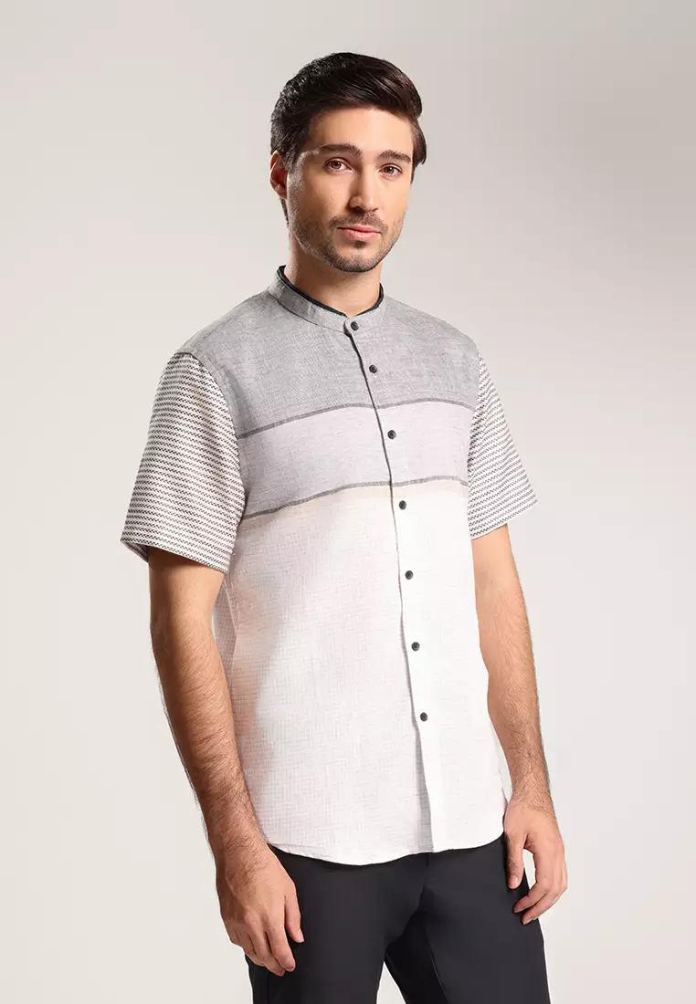 Men's Top by MOC Kemeja Koko Lengan Pendek Pria Furkan - White