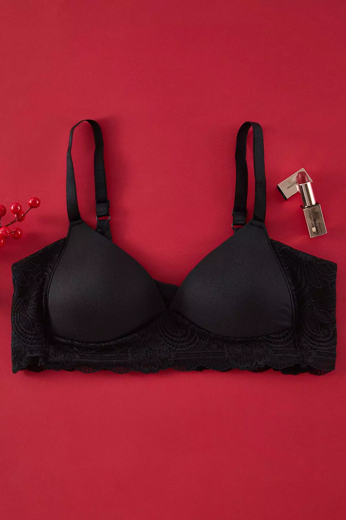 Black Soft Comfortable Flexible Lace Back Plus Size Bra