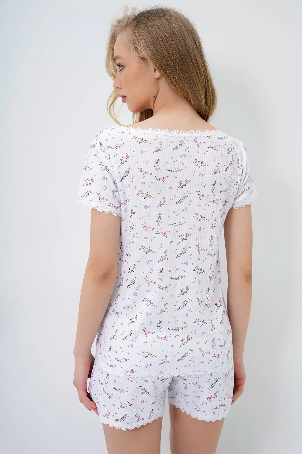 Women's Micro Floral Fuchsia Scallop Detailed Cotton Wide Collar Shirt And Shorts Pajamas Set Pjm-X13899